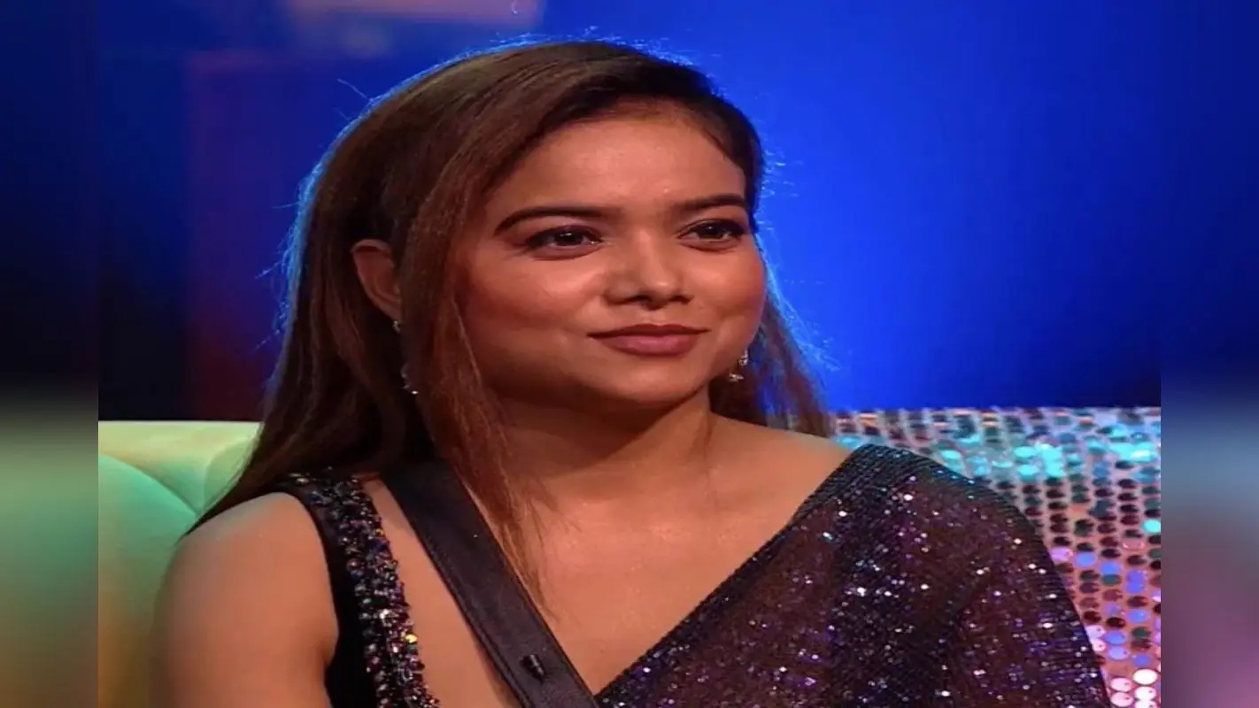 Bigg Boss OTT 2 के घर से बिहार की बेटी मनीषा रानी हुई एलिमिनेट, एल्विश-अभिषेक में किसके सिर सजेगा ताज