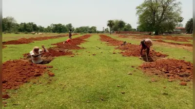 मनरेगा में ज्यादा से ज्यादा लोगों को दें काम : आयुक्त