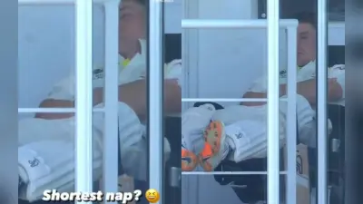 Watch: डगआउट में सो रहे थे मार्नश लाबुशेन, सिराज की गेंद ने उड़ा दी नींद, वीडियो वायरल