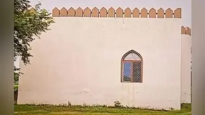 अलीगढ़ में चंदे की रकम से बनी मस्जिद अचानक एक दिन बेचकर फरार हो गया शातिर, जानें कैसे हुआ खुलासा
