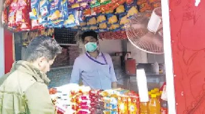 मास्क पहन कर ही परोसा जायेगा खाना
