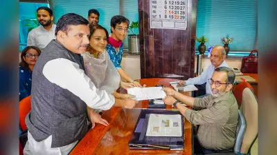 एमसीडी महापौर चुनाव : शैली ओबेरॉय और मोहम्मद इकबाल ने नामांकन किया दाखिल