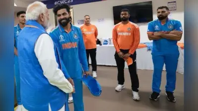 देश आपको देख रहा…टीम इंडिया के ड्रेसिंग रूम पहुंचे पीएम मोदी, भारतीय खिलाड़ियों को दिया खास न्योता
