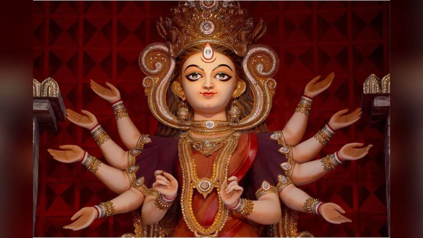 Happy Shardiya Navratri 2023: हाथी पर सवार होकर आएंगी मां दुर्गा, जानिए इसके शुभ संकेत