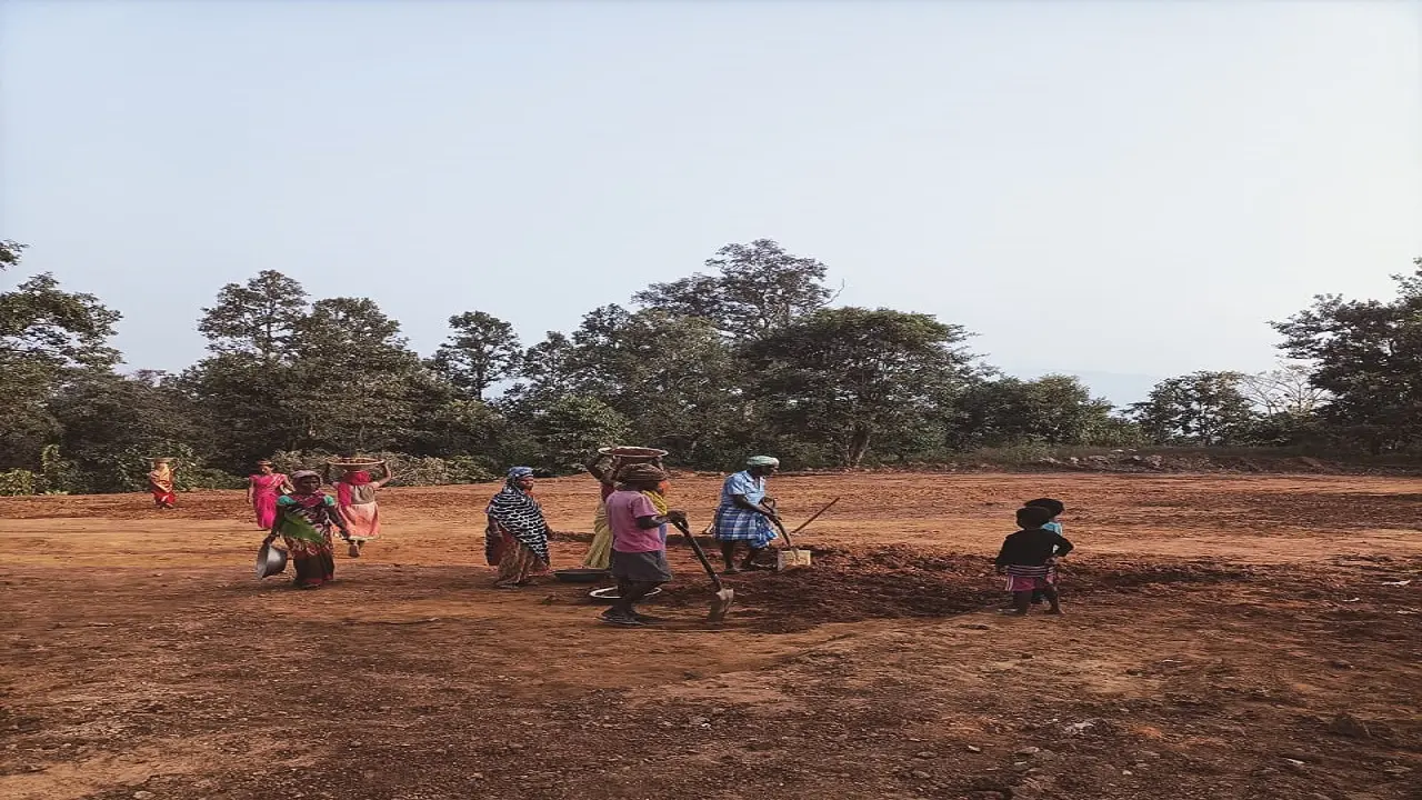 Jharkhand News: MGNREGA मजदूरों को दो माह से क्यों नहीं मिल पा रही मजदूरी, दूसरे कार्यों को करने पर हैं मजबूर