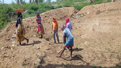 मनरेगा योजना के भ्रष्ट्र कर्मियों से लेकर मुखिया तक से की जाएगी राशि की वसूली, देखें भ्रष्टाचार की सूची