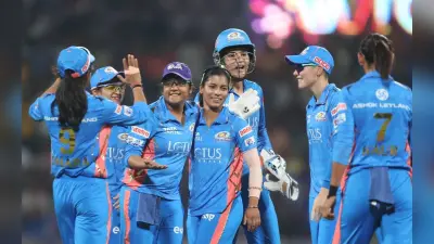 WPL 2023: मुंबई इंडियंस ने दर्ज की लगातार तीसरी जीत, दिल्ली कैपिटल्स को 8 विकेट से हराया, देखें तस्वीरें