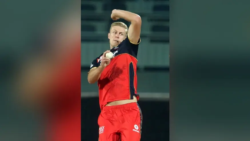 IPL 2021 : आज से धूम-धड़ाका, पहले मुकाबले में मुंबई और आरसीबी के बीच भिड़ंत, देखें किसमें कितना है दम