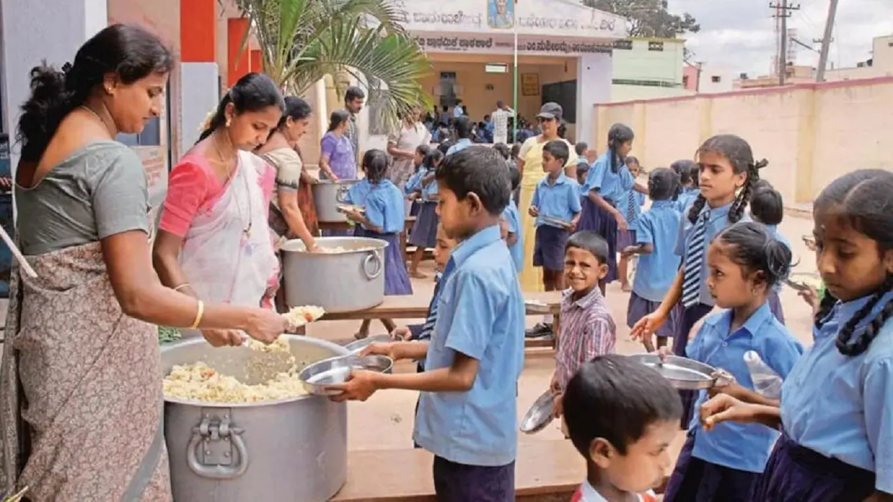 बंगाल सरकार का आरोप, मिड डे मील योजना को लेकर केंद्रीय शिक्षा मंत्रालय की रिपोर्ट ‘एकतरफा’