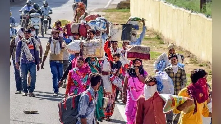 प्रवासी मजदूरों को कैसे मिलेगा रोजगार ! 8 जुलाई तक बताएं राज्य सरकार- सुप्रीम कोर्ट का निर्देश
