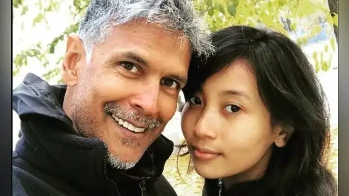 मिलिंद सोमन से पूछा गया सवाल- कम उम्र की महिला पार्टनर के साथ रिश्ते में क्या बढ़ जाती है चीटिंग की संभावना? मिला कमाल का जवाब