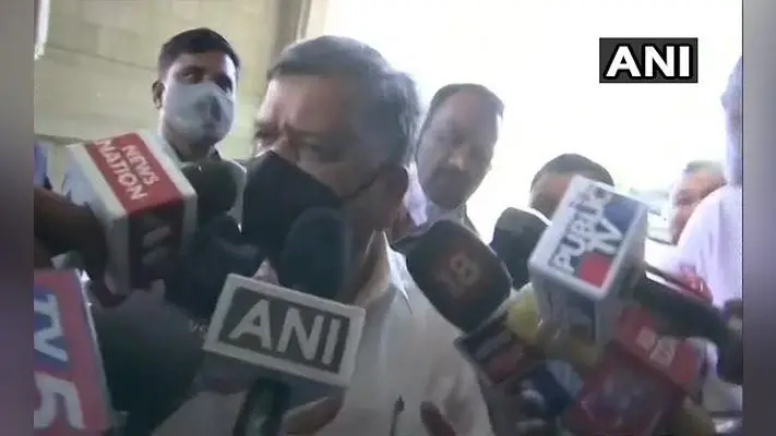 कर्नाटक में यौन उत्पीड़न मामले पर मचे सियासी बवाल के बीच मंत्री जगदीश शेट्टार बोले, किसी ने कोई बयान या शिकायत नहीं की, हमें निर्णय करना होगा