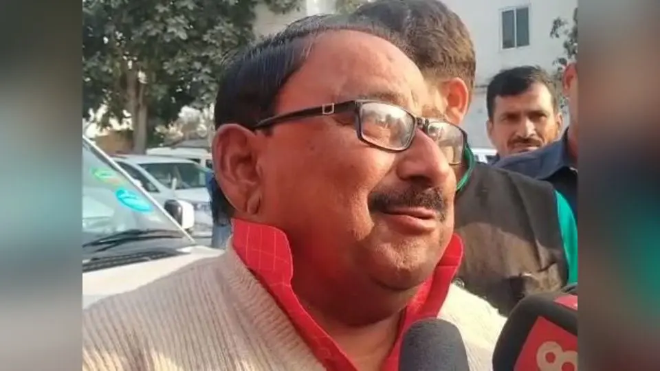 अलीगढ़ में योगी सरकार के राज्यमंत्री रघुराज सिंह बोलें- अडानी की भी कराएंगे जांच