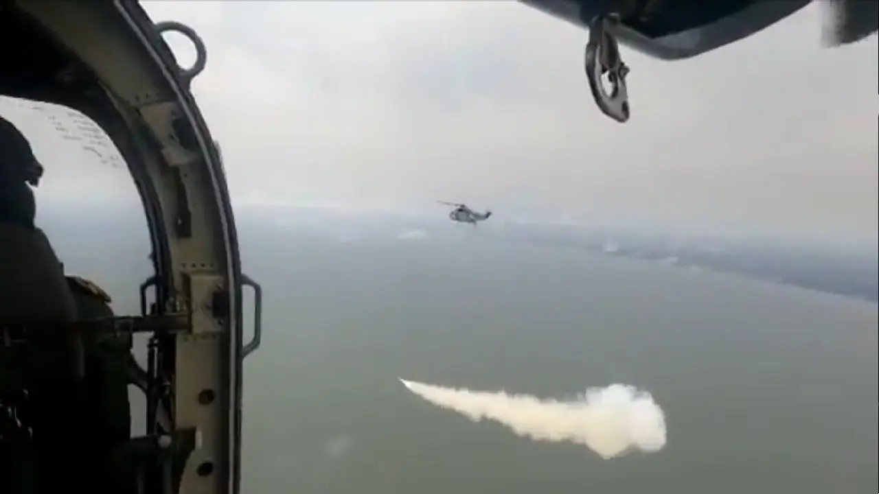 Indian Navy: नेवी की बढ़ेगी ताकत, नौ सेना ने किया पहली स्वदेशी पोत रोधी मिसाइल का सफल परीक्षण