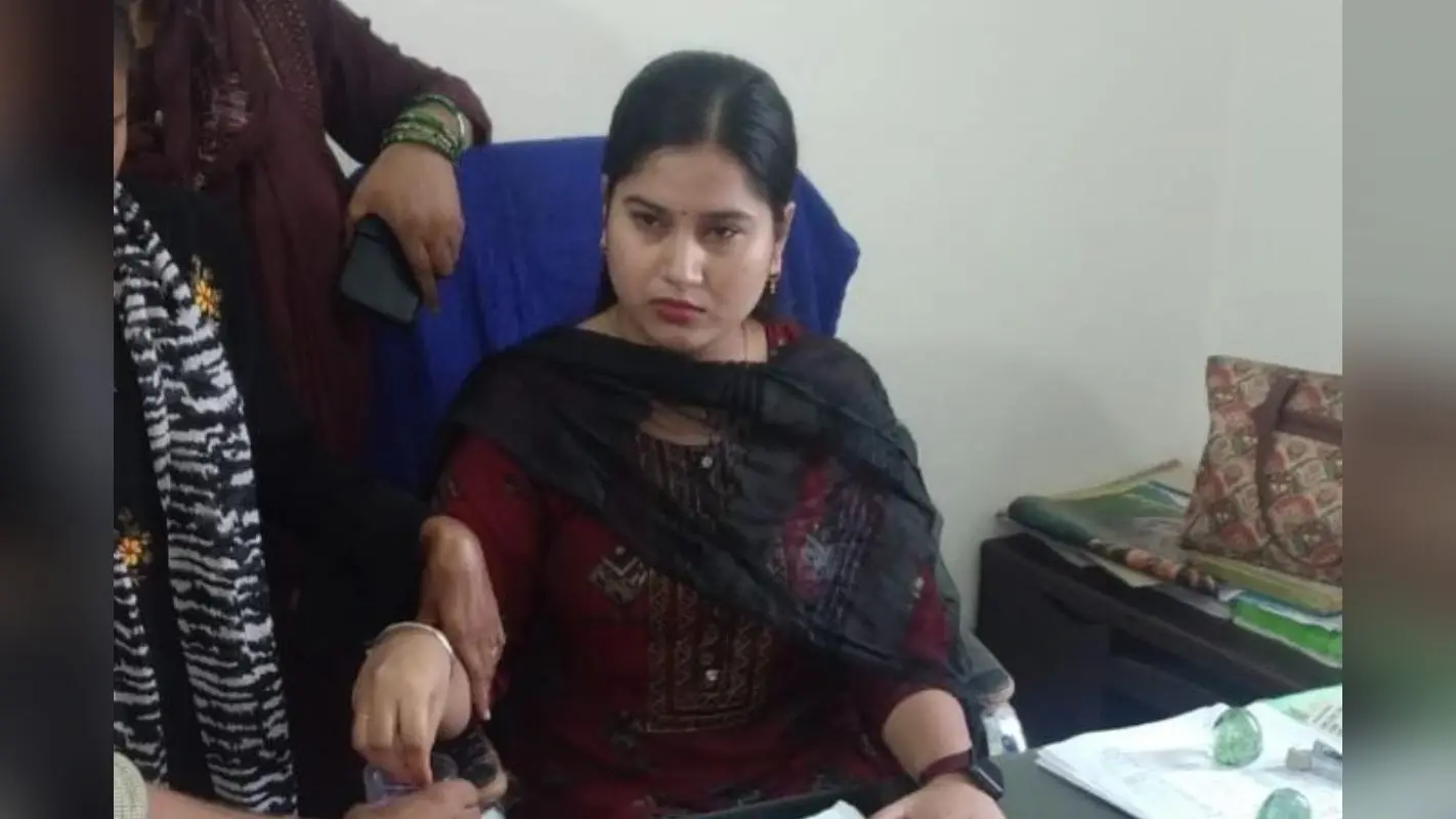 झारखंड: कोडरमा अंचल की सहायक निबंधक मिताली शर्मा 10 हजार रुपये रिश्वत लेते अरेस्ट