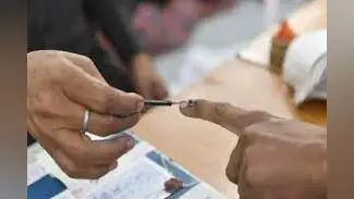 UP MLC Election Voting: पांच सीटों पर आज मतदान, भाजपा का और मजबूत होने का दावा, सपा की ऐसे खुल सकती है किस्मत