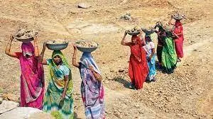 गढ़वा में मनरेगा योजना बेअसर, मजदूर पलायन को हैं विवश