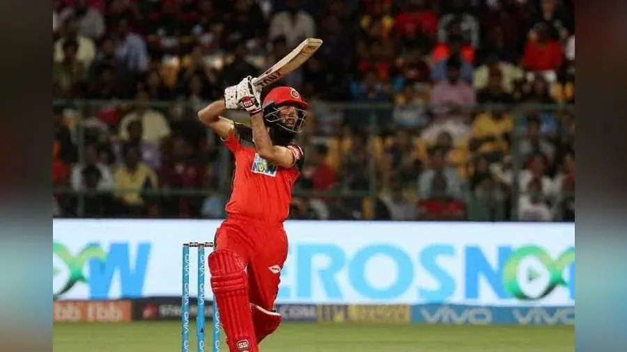 IPL 2021 Auction: इन 8 गेंदों ने बदल दी किस्मत, IPL नीलामी में खरीदने के लिए टीमों में मची थी होड़, 7 करोड़ में बिका ये खिलाड़ी