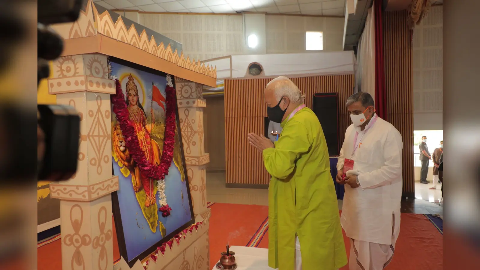 ‘अखंड भारत के रास्ते में जो आएंगे मिट जाएंगे’, मोहन भागवत के इस बयान पर शिवसेना ने कसा तंज