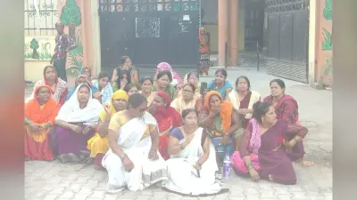 आशा बहू ने मोहनलालगंज सीएचसी के गेट पर लगाया ताला, तब दर्ज हुई थप्पड़ मारने वाले डॉक्टर के खिलाफ एफआईआर