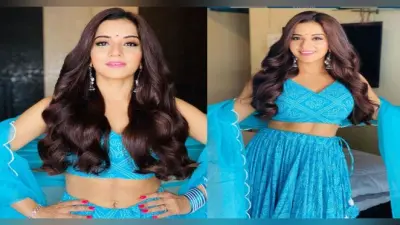 भोजपुरी एक्ट्रेस मोनालिसा ने शेयर की हॉट फोटो, तो फैंस बोले- नीली परी से….