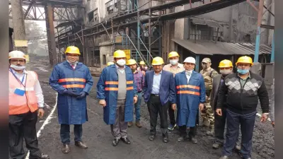 धनबाद के मुनीडीह कोल वाशरी का जायजा लेने पहुंचे केंद्रीय कोयला सचिव और कोल इंडिया चेयरमैन, बोले- देश की जरूरत है कोकिंग कोल