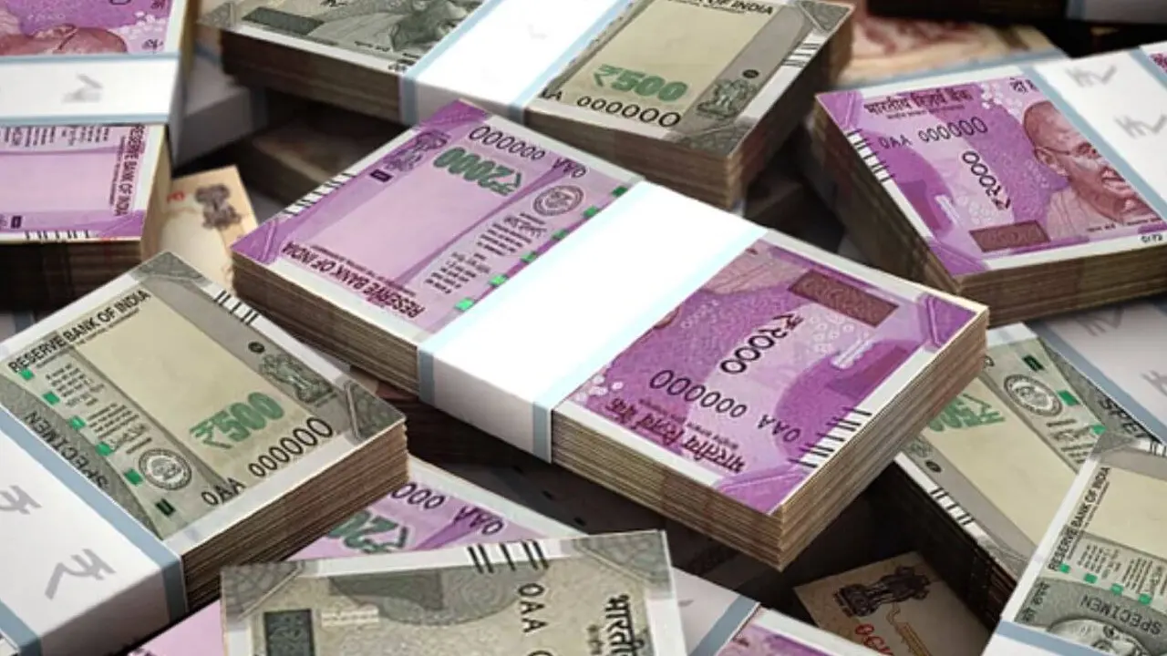Bihar : महज नौ साल की नौकरी में बीडीओ ने दानापुर से दालकोला तक बना लिये मकान, करोड़ में मिली अवैध संपत्ति