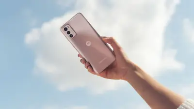 128GB स्टोरेज और एंड्रॉयड 12 जैसे दमदार फीचर्स के साथ आया Motorola का नया स्मार्टफोन
