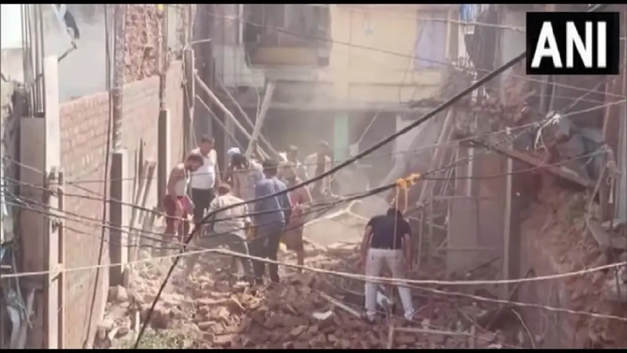 MP Building Collapse: धार में निर्माणाधीन इमारत की दीवार ढही, 4 मजदूरों की मौत