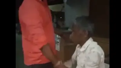 नीमच में बुजुर्ग की पिटाई का वीडियो वायरल, बाद में मिला शव, दिग्विजय सिंह ने कह दी ये बात
