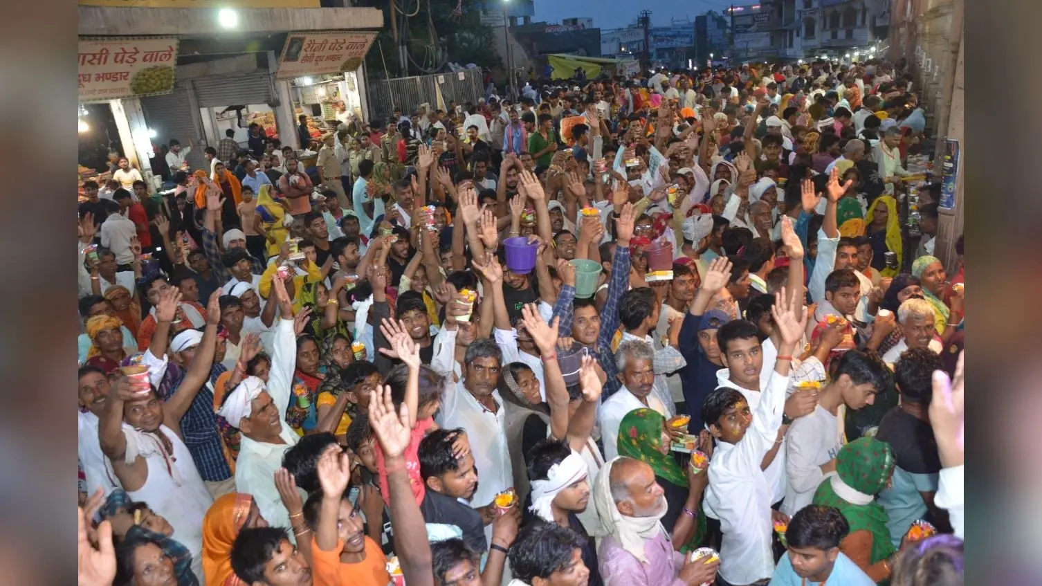मथुरा: गोवर्धन में आज से विश्व प्रसिद्ध मुड़िया मेला की शुरुआत, दुनियाभर से जुटेंगे श्रद्धालु, इसलिए ये खास