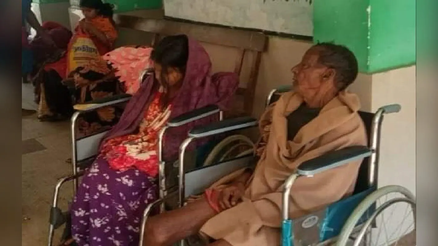बर्दवान में नबान्न समारोह का खाना खाने से एक ही परिवार के आठ लोग हुए बीमार, पहुंचे अस्पताल