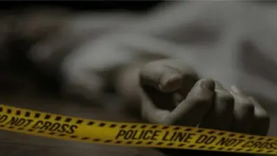 मुंबई में भारी बारिश से तबाही, विले पार्ले इलाके में तीन मंजिला इमारत की बालकनी गिरी, 2 की मौत