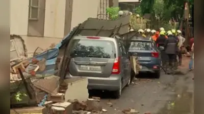 Mumbai Building Collapsed: मुंबई में इमारत ध्वस्त, मलबे से दो शव निकाले गए