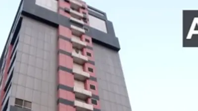 Mumbai Fire: साकीनाका मेट्रो स्टेशन के पास लगी भीषण आग में दो की मौत, लाखों का सामान स्वाहा
