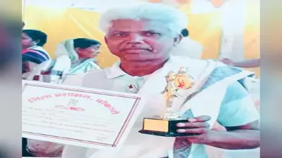 कुड़म लिपि के जनक डॉ मुरलीधर महतो