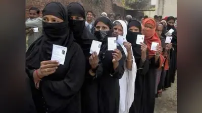 Delhi Election: मुस्लिम मतदाताओं को साधने में जुटी कांग्रेस और आम आदमी पार्टी