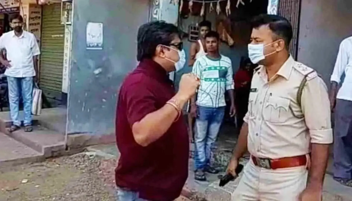 Bengal News: बीरभूम में सुबह-सुबह हथियार लेकर मुथूट फाइनेंस के दफ्तर में घुसे लुटेरे, फायरिंग की