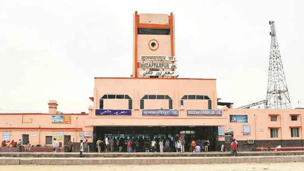 Muzaffarpur: जंक्शन पर लगेज स्कैनर में फंसा बच्चा, अफरा-तफरी का हुआ माहौल, जानें फिर कैसे बची जान