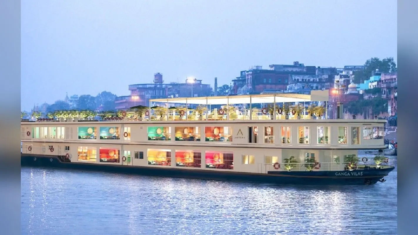 Ganga Vilas Cruise: वाराणसी से चला एमवी गंगा विलास क्रूज बिहार के छपरा में फंसा, मचा हड़कंप
