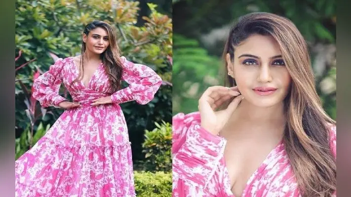 Naagin फेम Surbhi Chandna पिंक आउटफिट में लगीं प्रिंसेज, फैंस बोले माशाल्लाह क्या खूबसूरती है