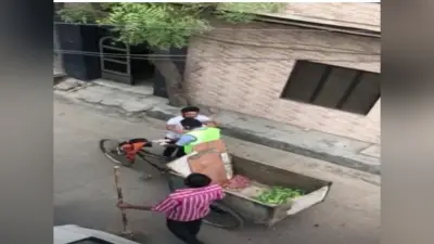 Corona Warrior : पंजाब के नाभा में लोगों ने सफाई कर्मी को नोटों की माला पहनाकर किया स्वागत, देखें वीडियो