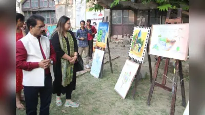 पेंटिंग प्रतियोगिता में युवाओं ने भरी कल्पना की ‘उड़ान’, नगर विकास विभाग का अनूठा आयोजन