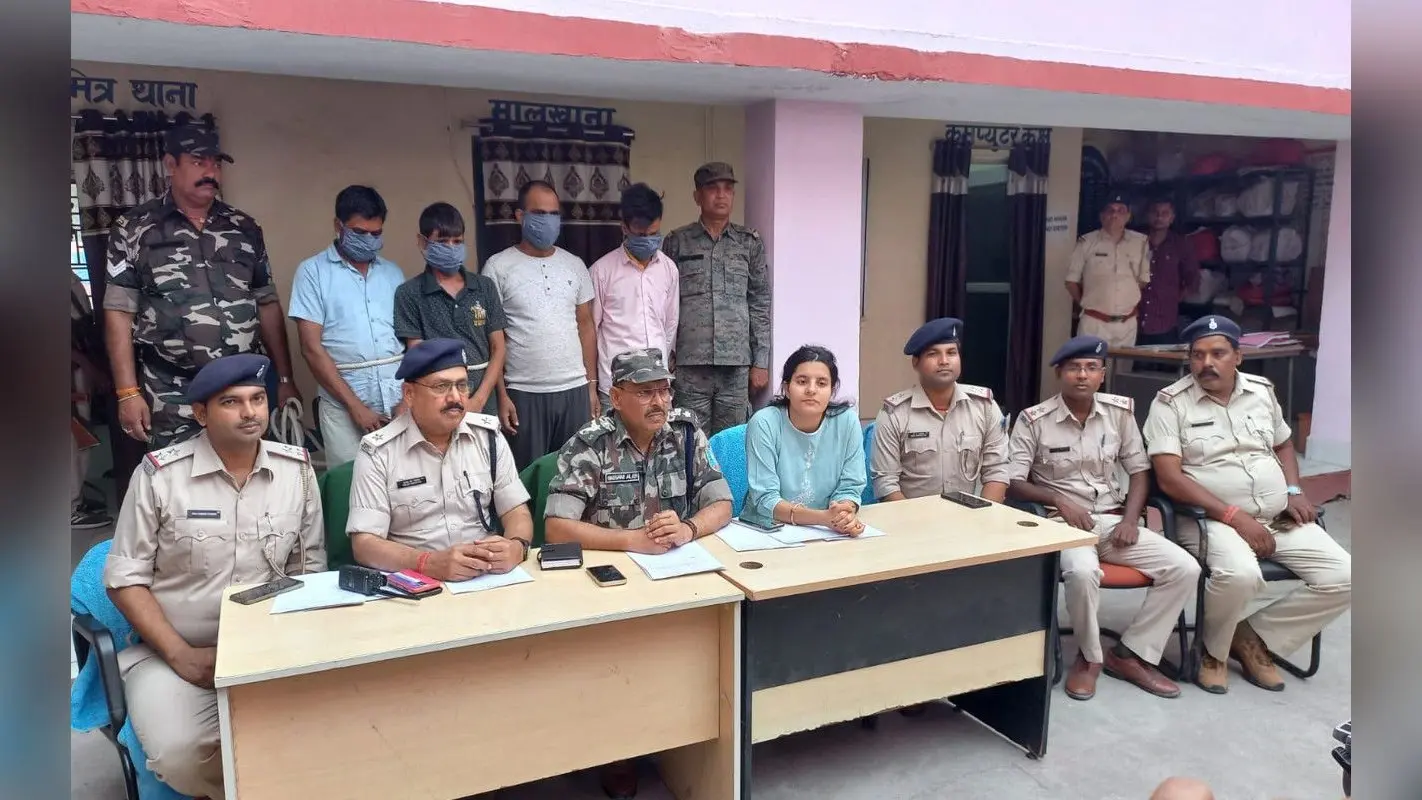 झारखंड : रांची में गैस सिलेंडर चोर गिरोह का खुलासा, 101 सिलेंडर के साथ 4 आरोपी गिरफ्तार