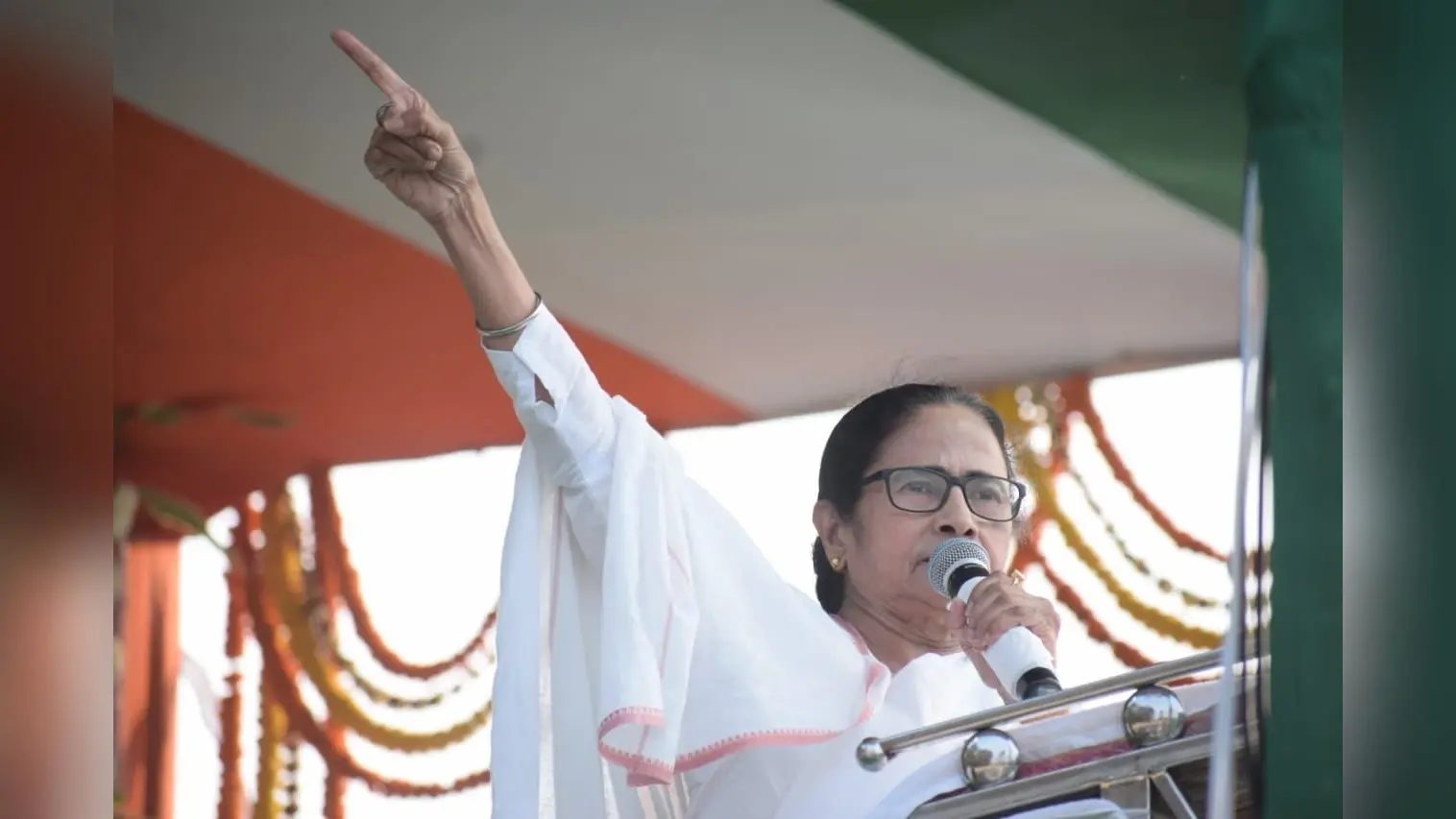 Bengal Election 2021 : ‘मैं गांव की बेटी, आपकी अनुमति के बाद ही भरुंगी पर्चा’- नंदीग्राम में बोलीं TMC सुप्रीमो ममता बनर्जी