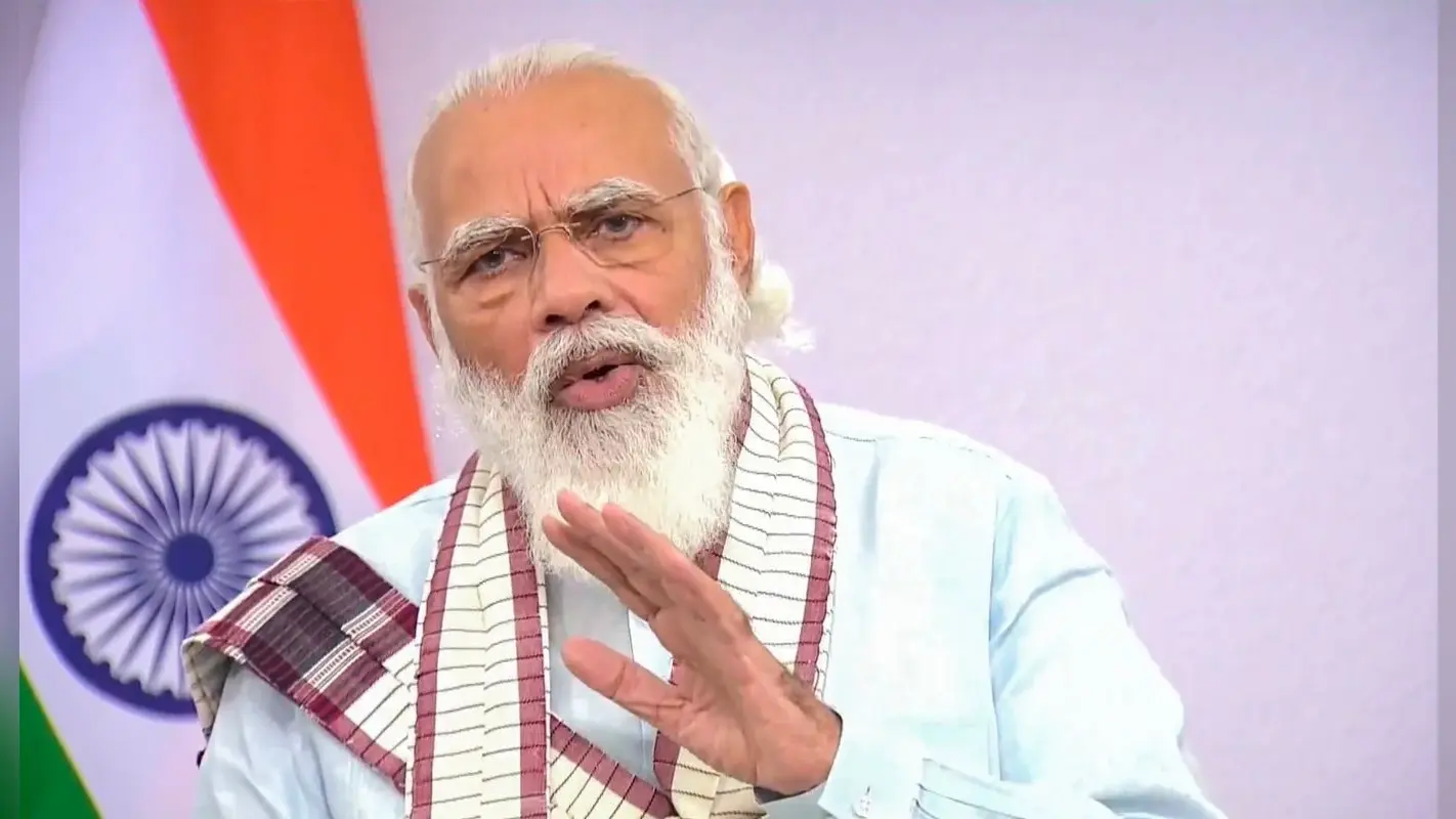 UP Chunav: पहले चरण के मतदान के बीच सहारनपुर में PM मोदी ने पूछा- यूपी में कानून का डंडा चले या नहीं?