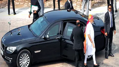 PM Narendra Modi : जानिए प्रधानमंत्री की सुरक्षा से जुड़ी हर छोटी बड़ी बात, कौन जारी करता है ब्लू बुक …