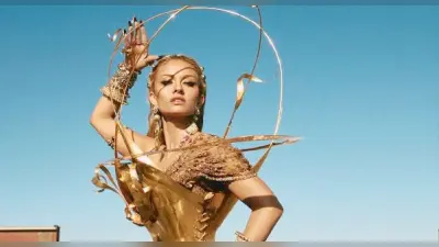 Met Gala 2022: नताशा पूनावाला सब्यसाची की गोल्डन साड़ी में दिखी बेहद खूबसूरत, किम कार्दशियन का ये लुक