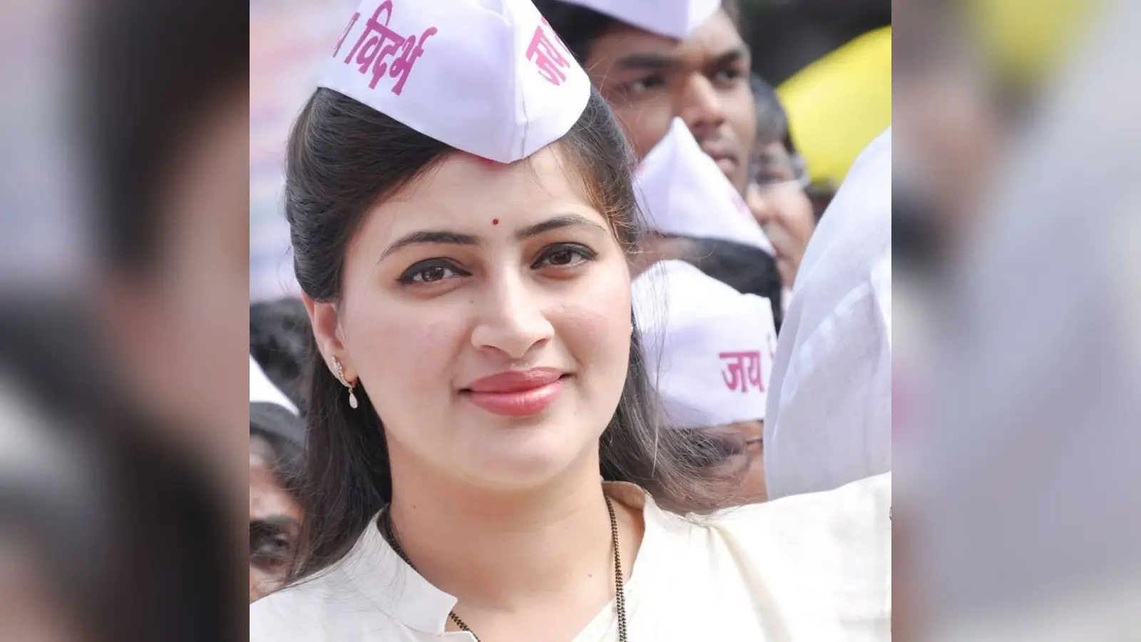 सांसद नवनीत रवि राणा की जान को खतरा, शिवसेना के लेटरहेड पर मिली धमकी, केस दर्ज