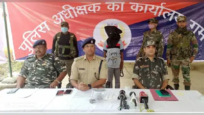 Jharkhand News : झारखंड से एक लाख का इनामी नक्सली अरेस्ट, आईइडी बम बनाने की सामग्री भी बरामद